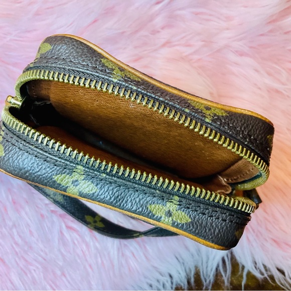 AUTHENTIC Vintage Louis Vuitton Danube crossbody camera bag - Picture 8 of 11